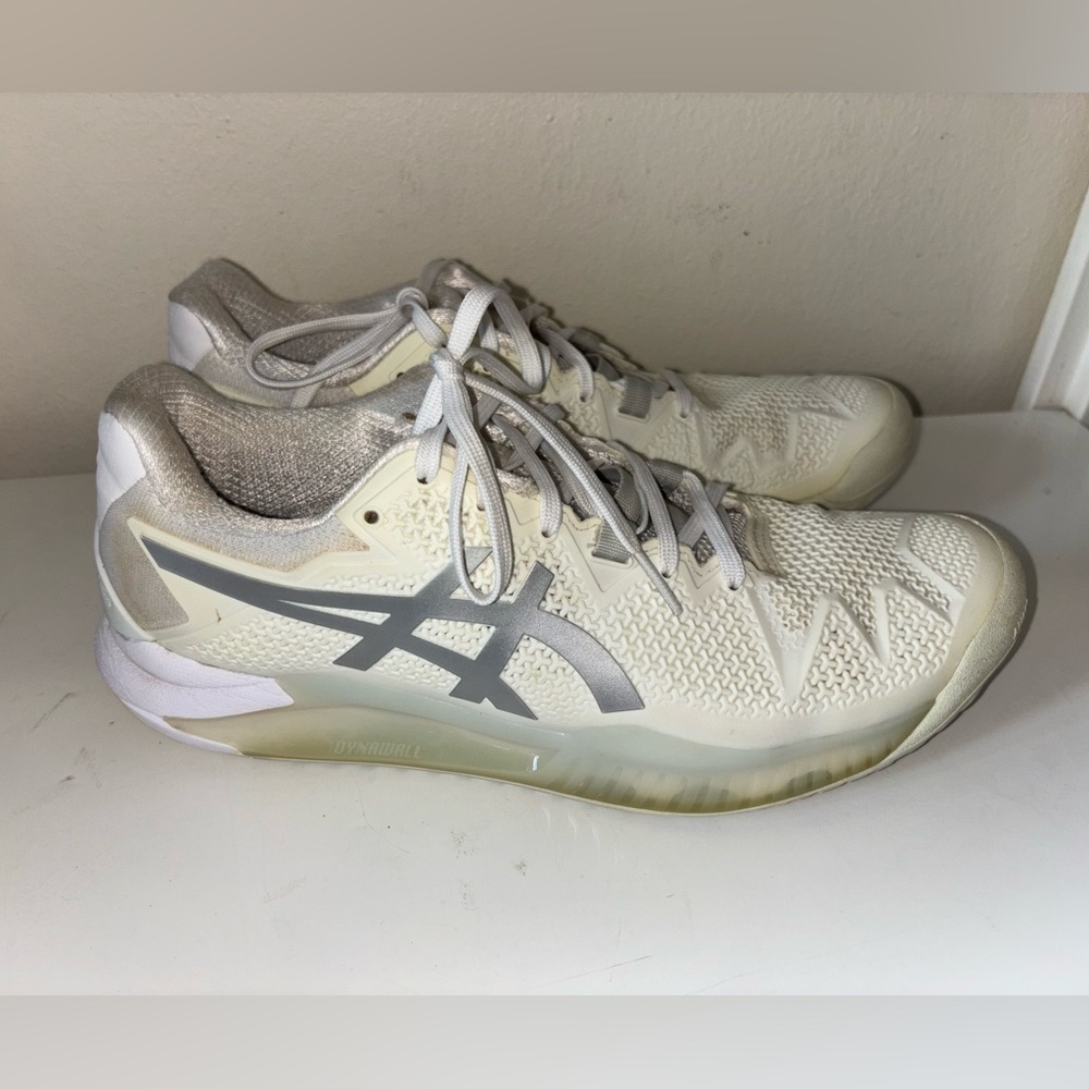 Asics Athletic Shoes in Cream and Gray